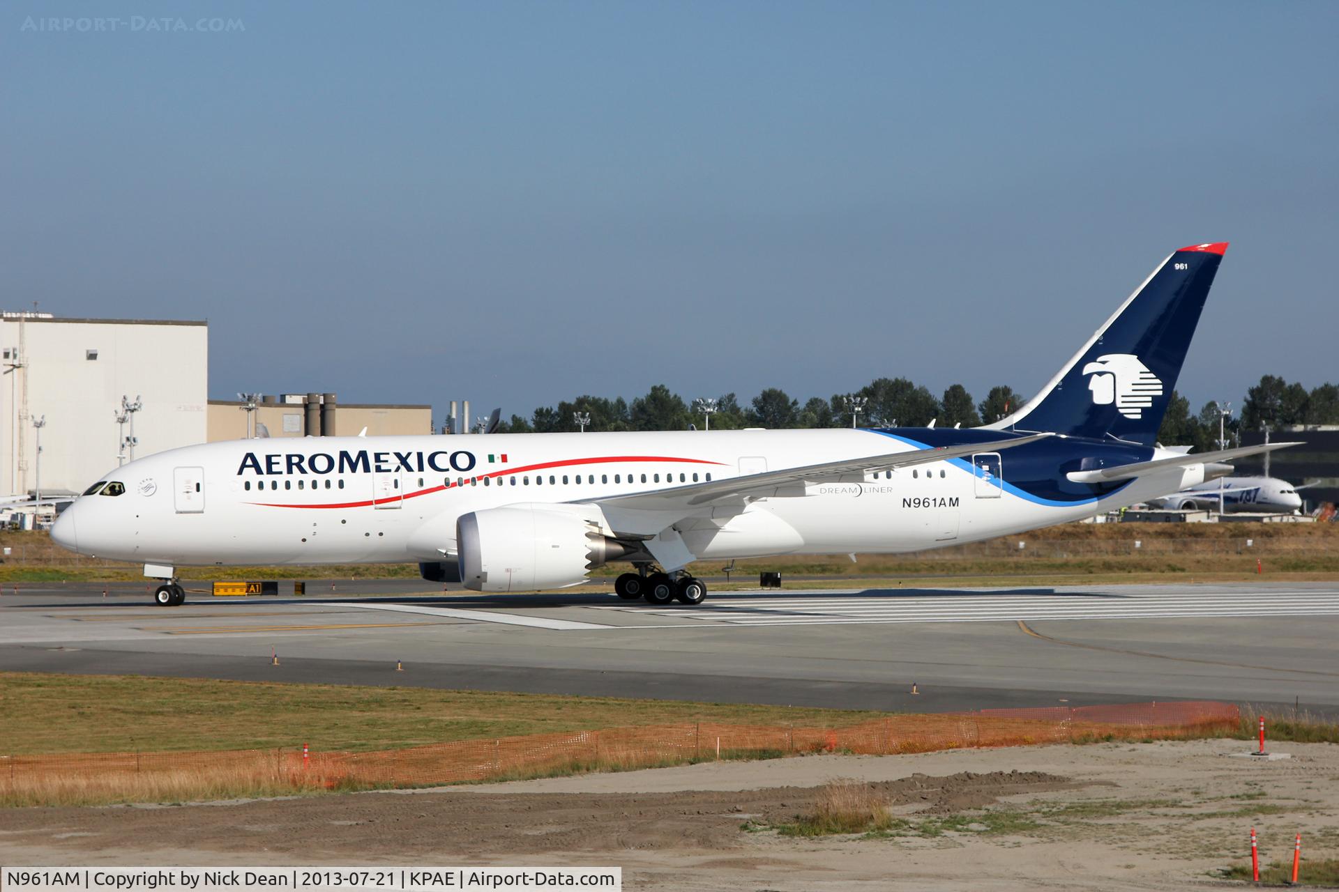 N961AM, 2013 Boeing 787-8 Dreamliner C/N 35306, KPAE/PAE