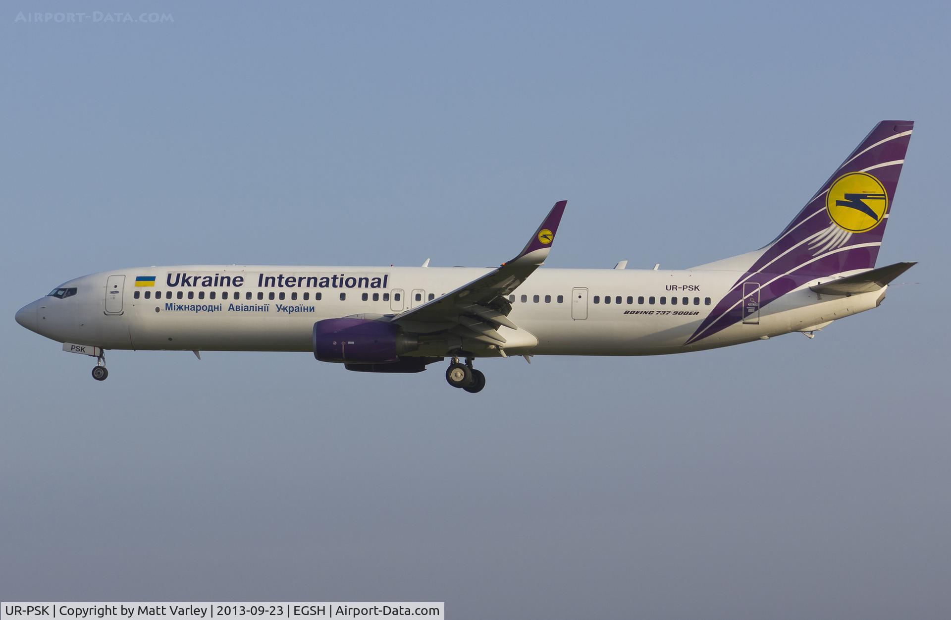 UR-PSK, 2009 Boeing 737-94X/ER C/N 36086, Arriving at NWI in the early morning sun for spray by Air Livery....