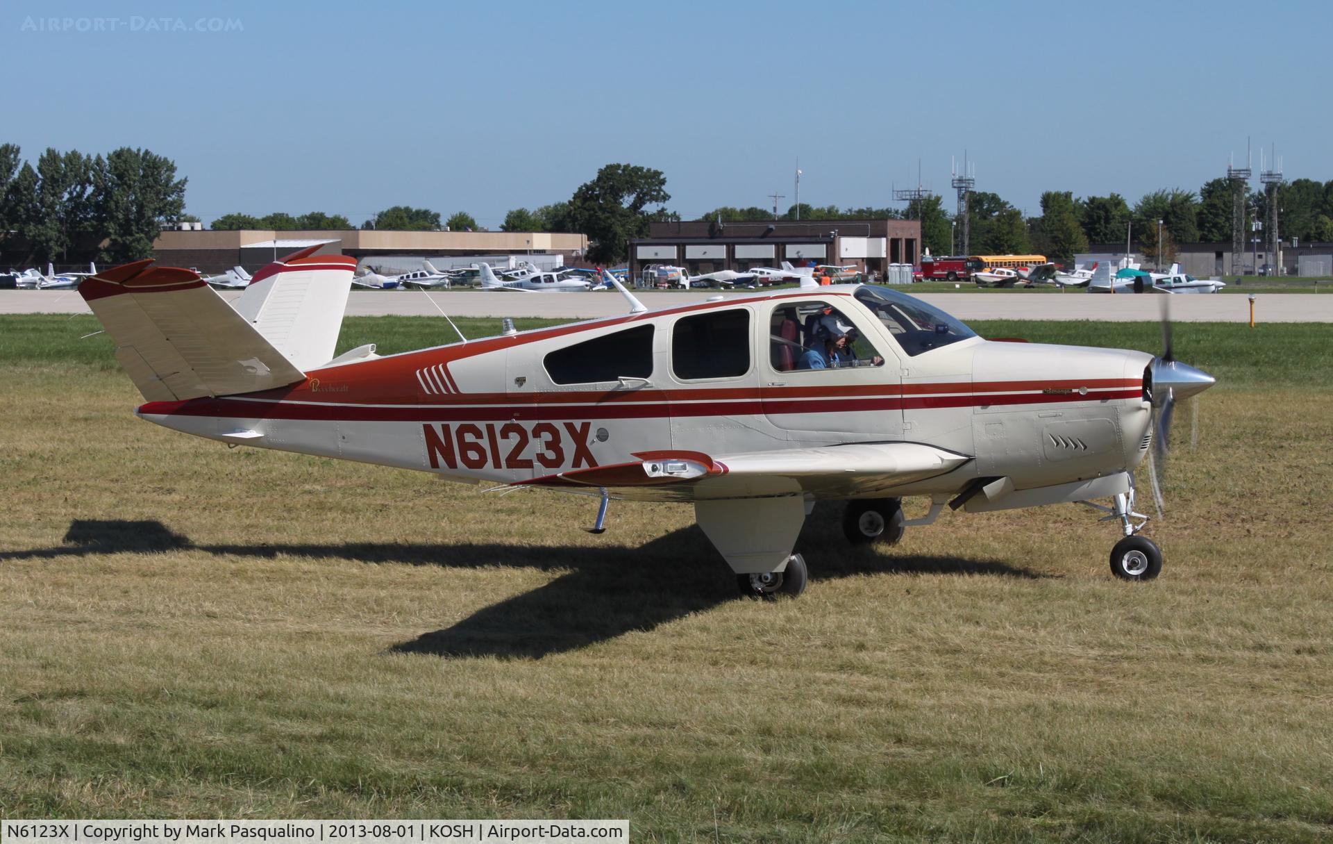 N6123X, 1981 Beech V35B Bonanza C/N D-10385, Beech V35B