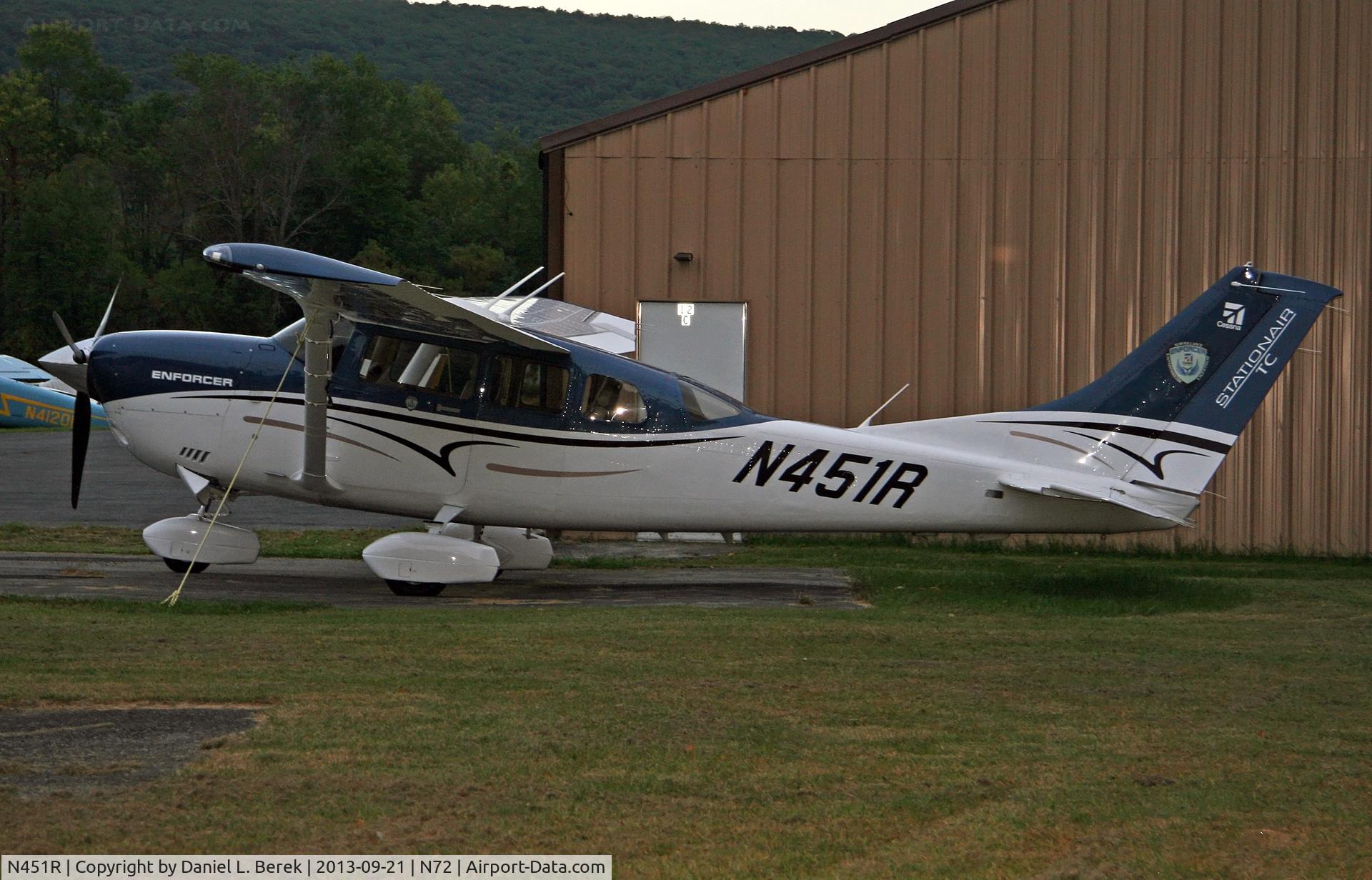 N451R, 2012 Cessna T206H Turbo Stationair C/N T20609075, I was surprised (and very lucky) to find this brand-new Cessna demonstrator.