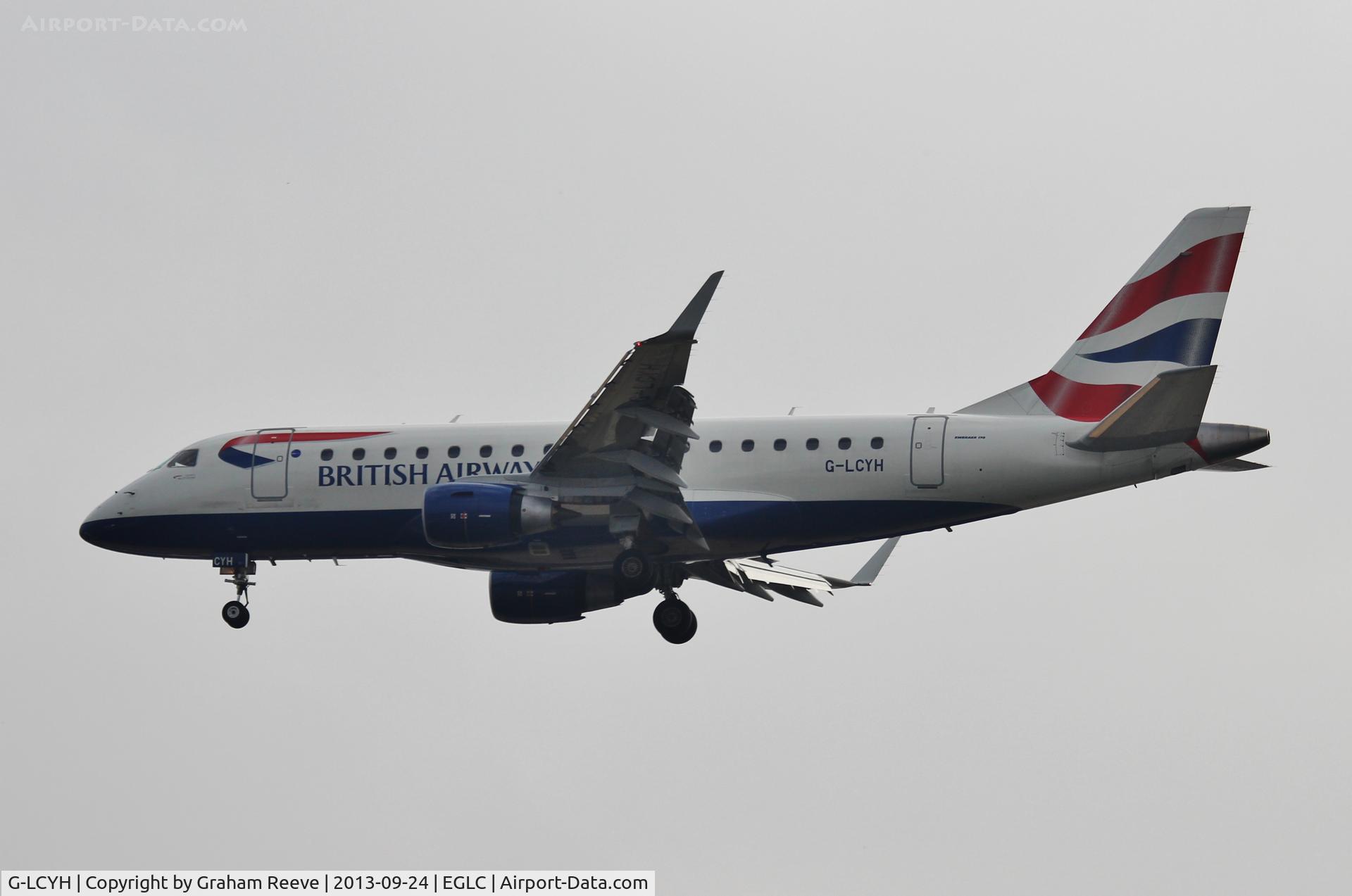 G-LCYH, 2009 Embraer 170STD (ERJ-170-100STD) C/N 17000302, On finals to land at London City Airport.