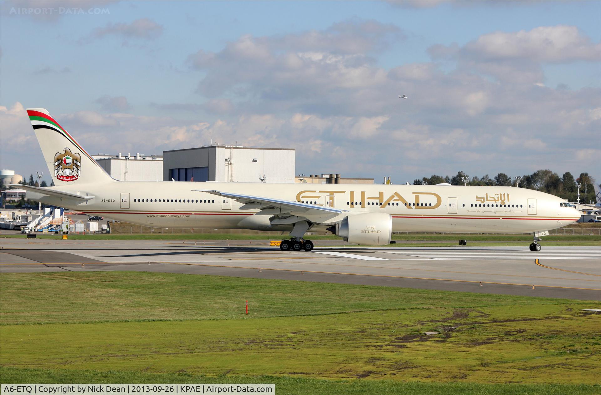 A6-ETQ, 2013 Boeing 777-3FX/ER C/N 41700, KPAE/PAE Departing on delivery