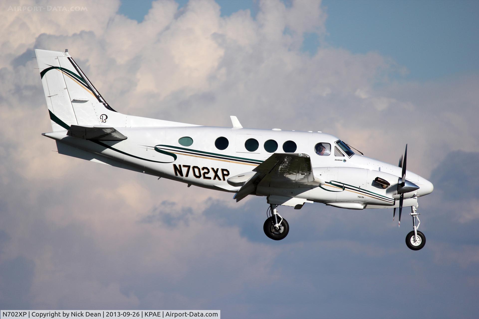 N702XP, 1978 Beech E-90 King Air C/N LW-266, KPAE/PAE