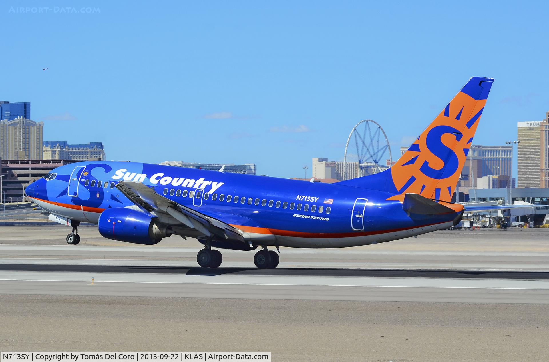 N713SY, 2000 Boeing 737-7Q8 C/N 30635, N713SY Sun Country Airlines 2000 Boeing 737-7Q8 (cn 30635)

McCarran International Airport (KLAS)
Las Vegas, Nevada
TDelCoro
September 22, 2013