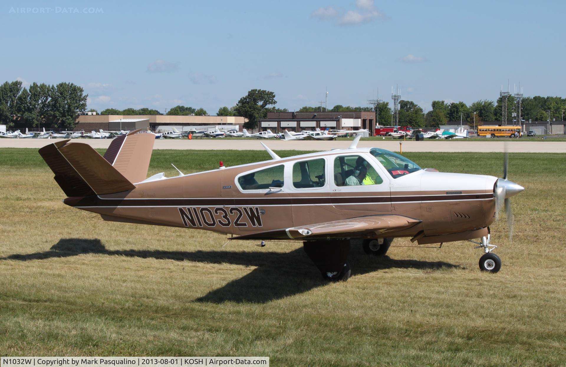 N1032W, 1973 Beech V35B Bonanza C/N D-9454, Beech V35B