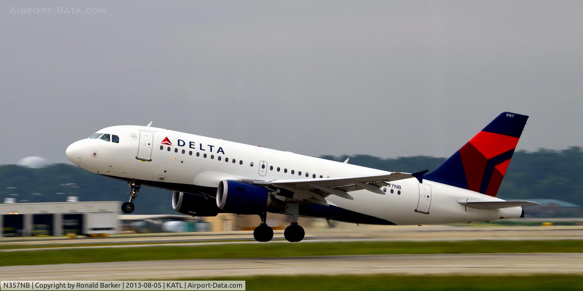 N357NB, 2002 Airbus A319-114 C/N 1875, Nose wheel liftoff Atlanta