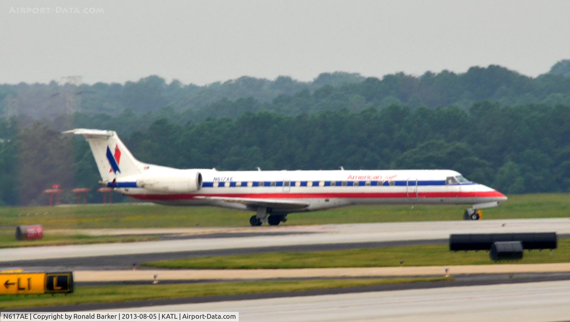 N617AE, 1998 Embraer ERJ-145LR (EMB-145LR) C/N 145093, Taxi Atlanta