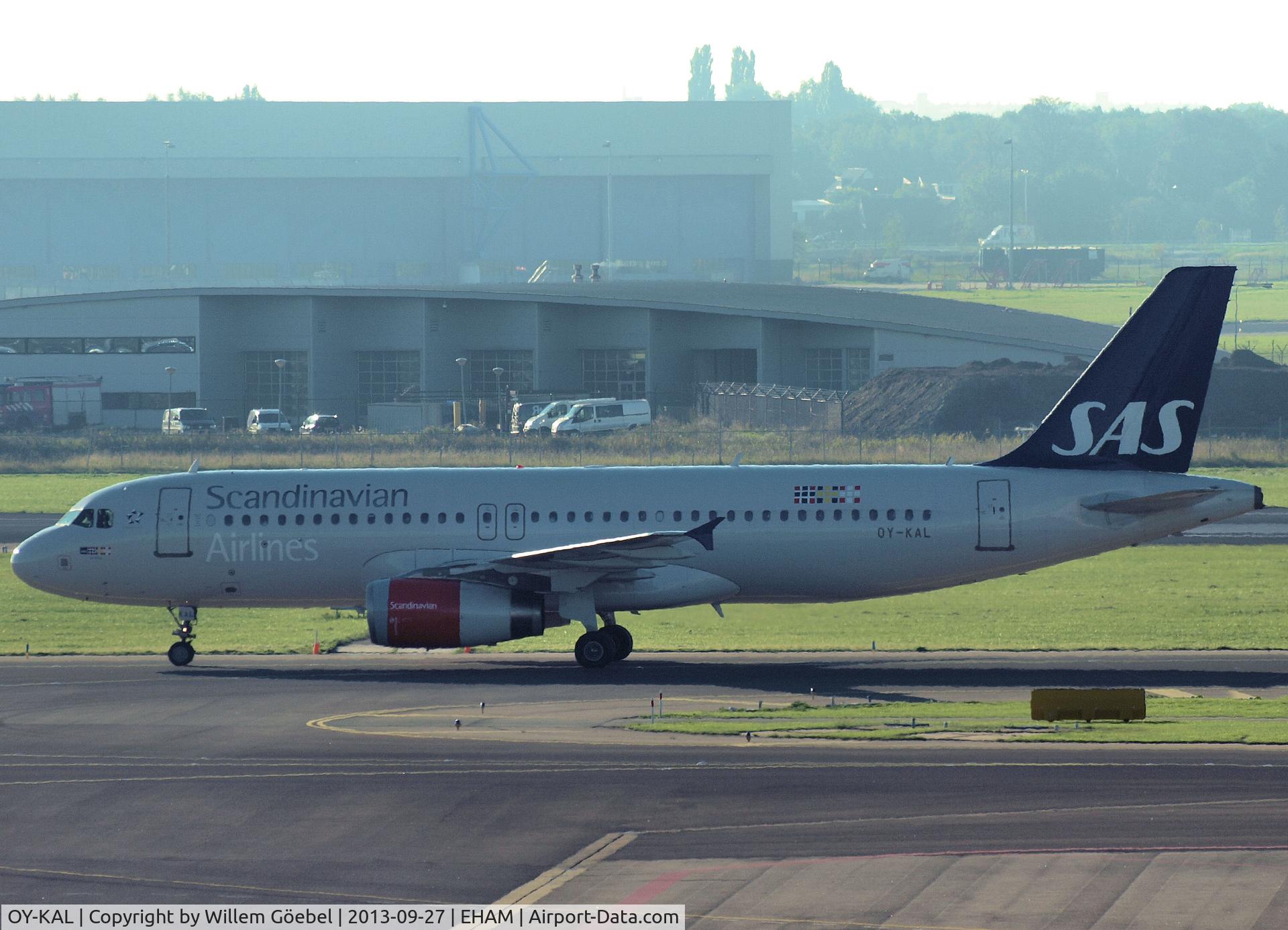 OY-KAL, 2006 Airbus A320-232 C/N 2883, Taxi to the runway 24 of Amsterdam Airport