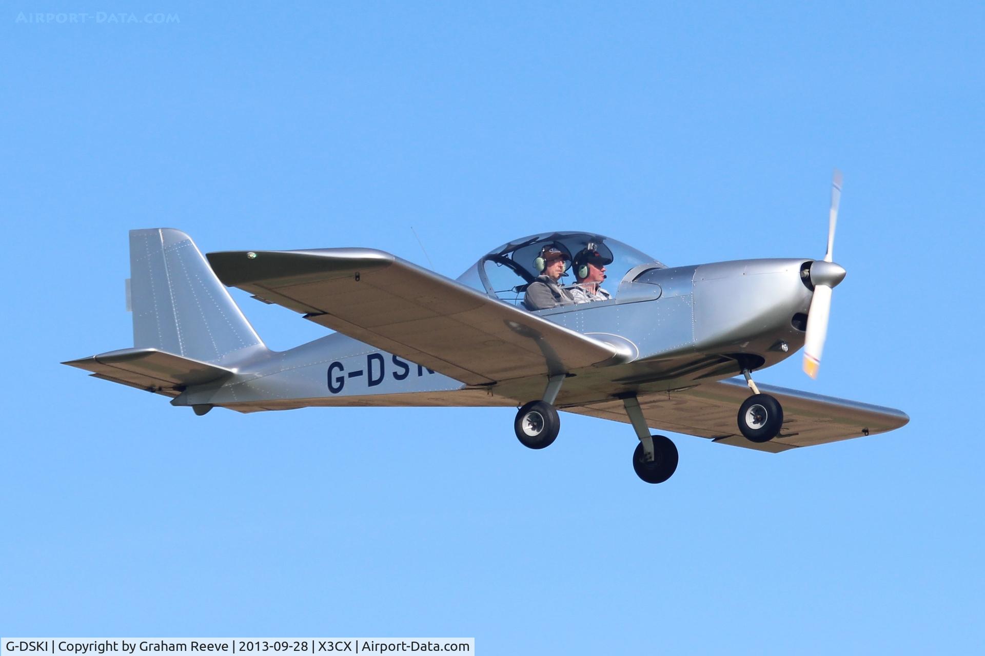 G-DSKI, 2005 Aerotechnik EV-97 Eurostar C/N PFA 315-14088, Over head at Northrepps.