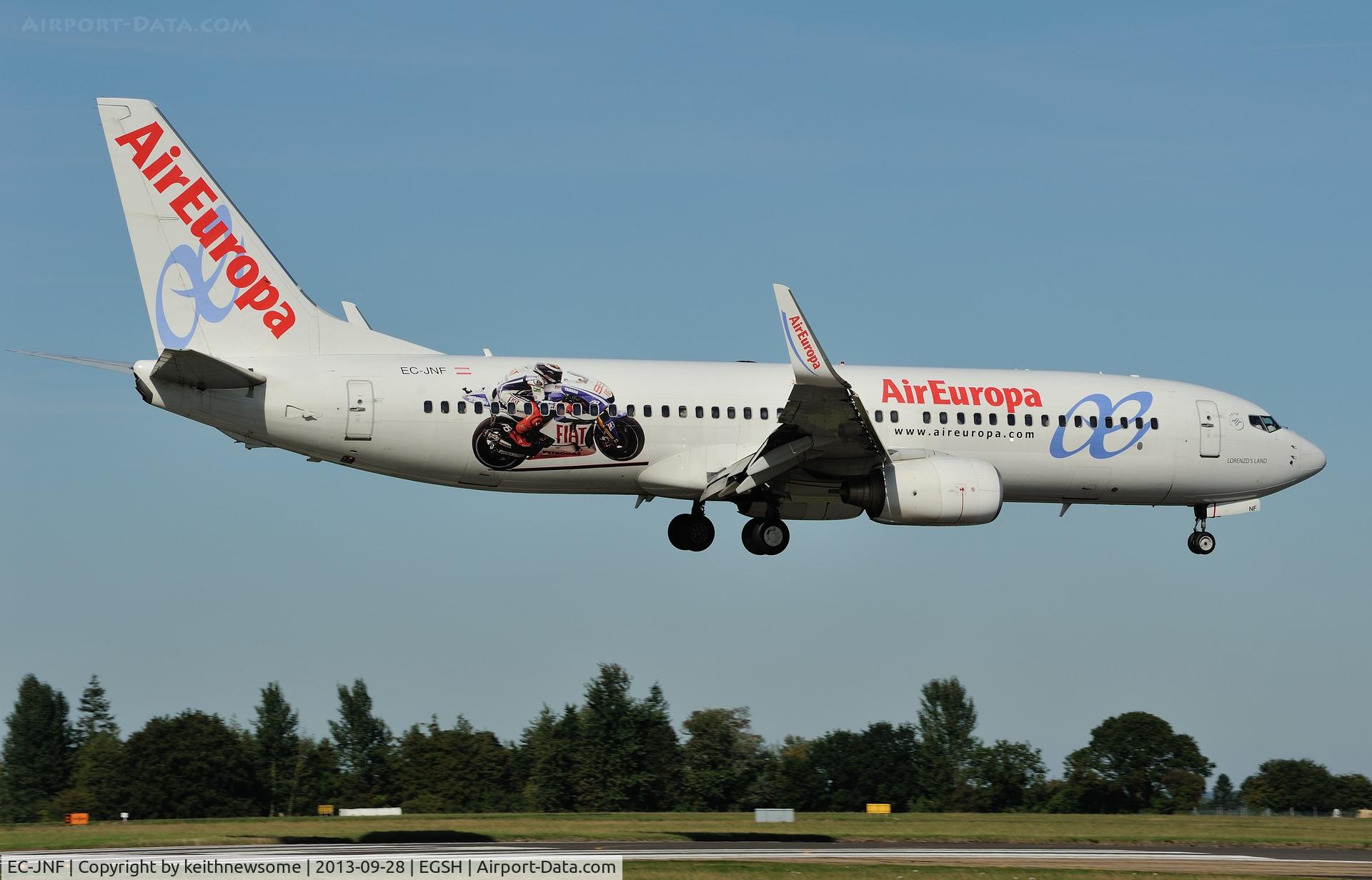 EC-JNF, 2006 Boeing 737-85P C/N 33977, Landing onto runway 09.