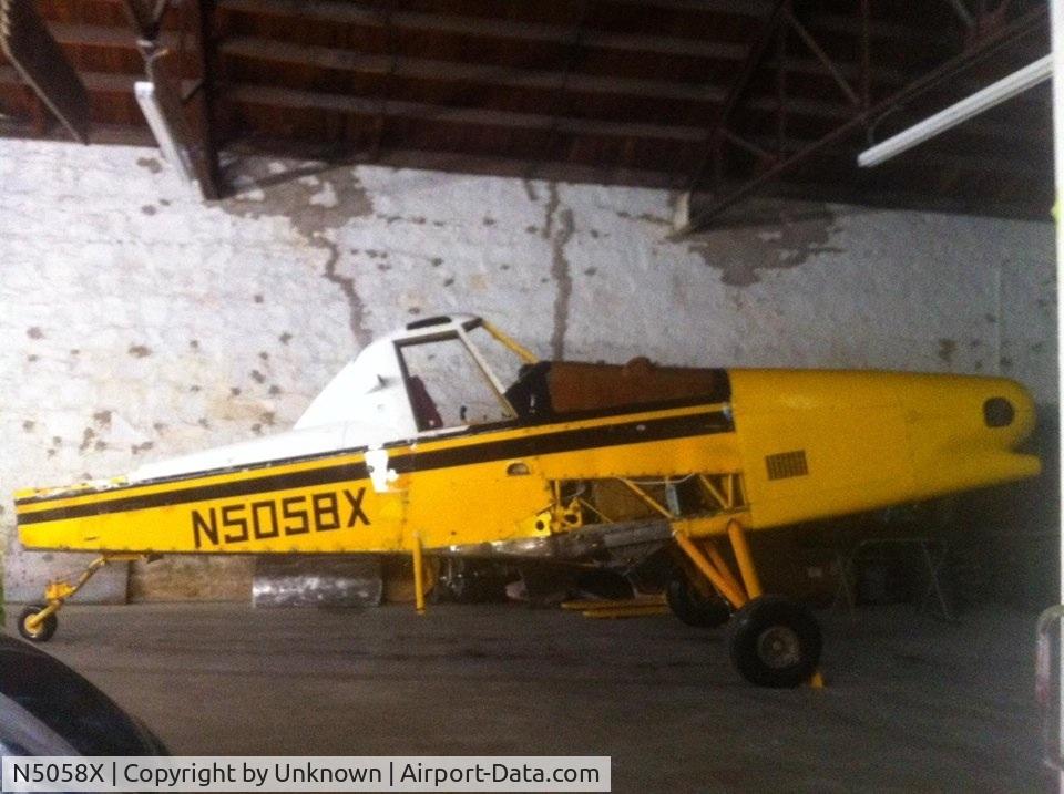N5058X, 1978 Ayres S-2R C/N 2422R, In a paint shop