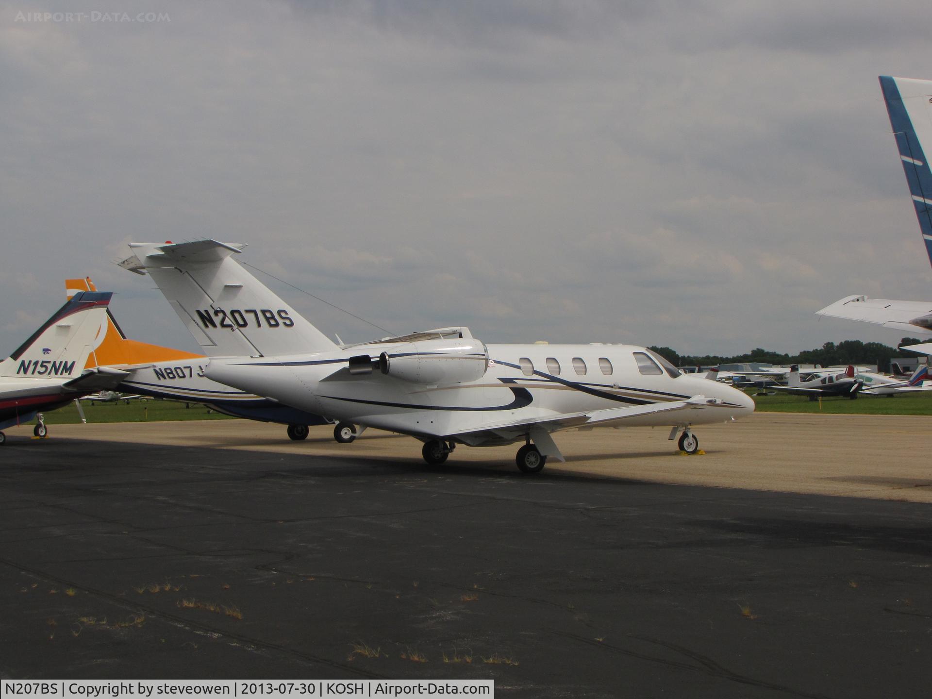 N207BS, 2001 Cessna 525 CitationJet CJ1 C/N 525-0445, Basler FBO ramp