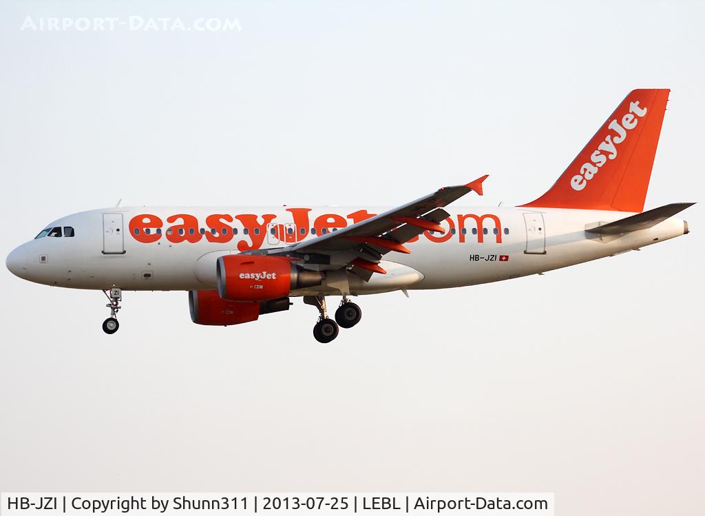 HB-JZI, 2004 Airbus A319-111 C/N 2245, Landing rwy 25R with 'The Web's favorite airlines' titles removed