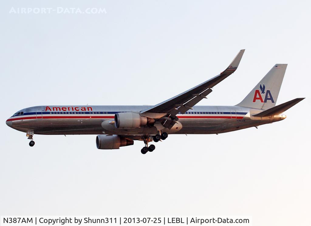 N387AM, 1994 Boeing 767-323 C/N 27184, Landing rwy 25R