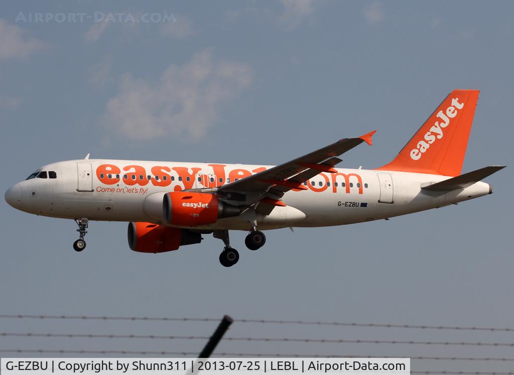 G-EZBU, 2007 Airbus A319-111 C/N 3118, Landing rwy 25R