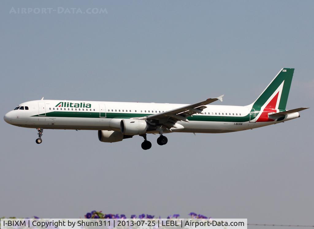 I-BIXM, 1996 Airbus A321-112 C/N 514, Landing rwy 25R