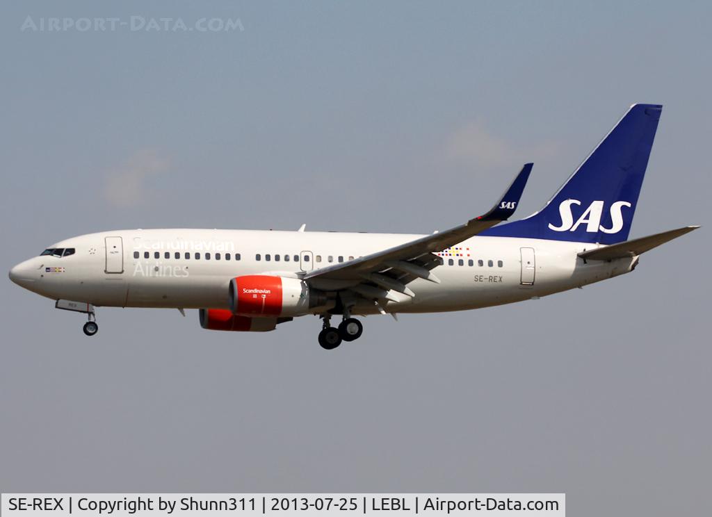 SE-REX, 2002 Boeing 737-76N C/N 33418, Landing rwy 25R