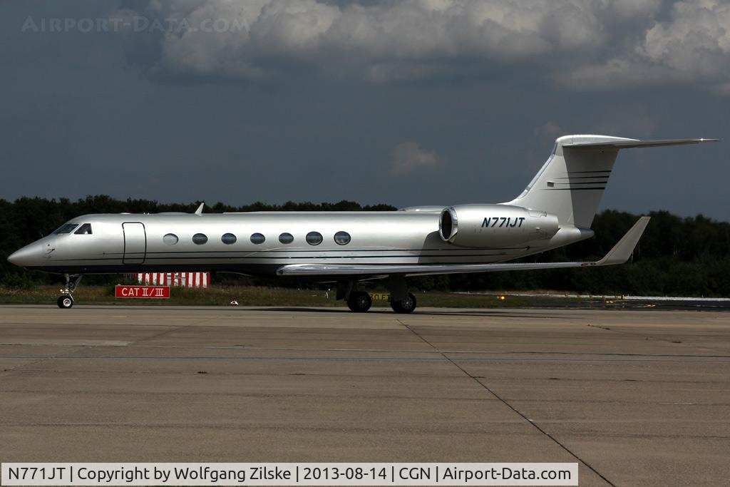 N771JT, 2005 Gulfstream Aerospace GV-SP (G550) C/N 5089, visitor