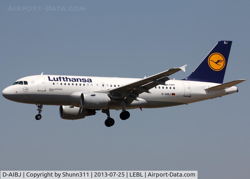 D-AIBJ, 2012 Airbus A319-112 C/N 5293, Landing rwy 25R