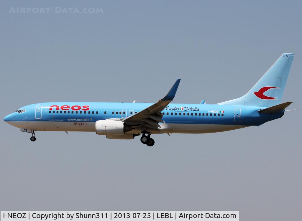 I-NEOZ, 2006 Boeing 737-86N C/N 34257, Landing rwy 25R with additional 'Radio Italia' patch... Vueling flight this day !