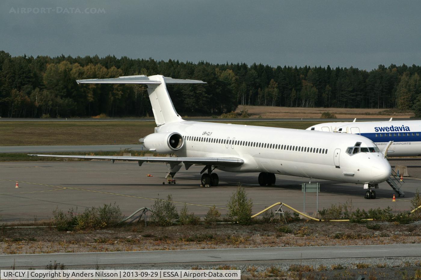 UR-CLY, 1995 McDonnell Douglas MD-83 (DC-9-83) C/N 53188, Parked at ramp K.