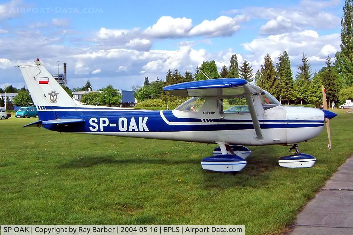 SP-OAK, Cessna 150M C/N 15077716, Cessna 150M [150-77716] Leszno~SP 16/05/2004