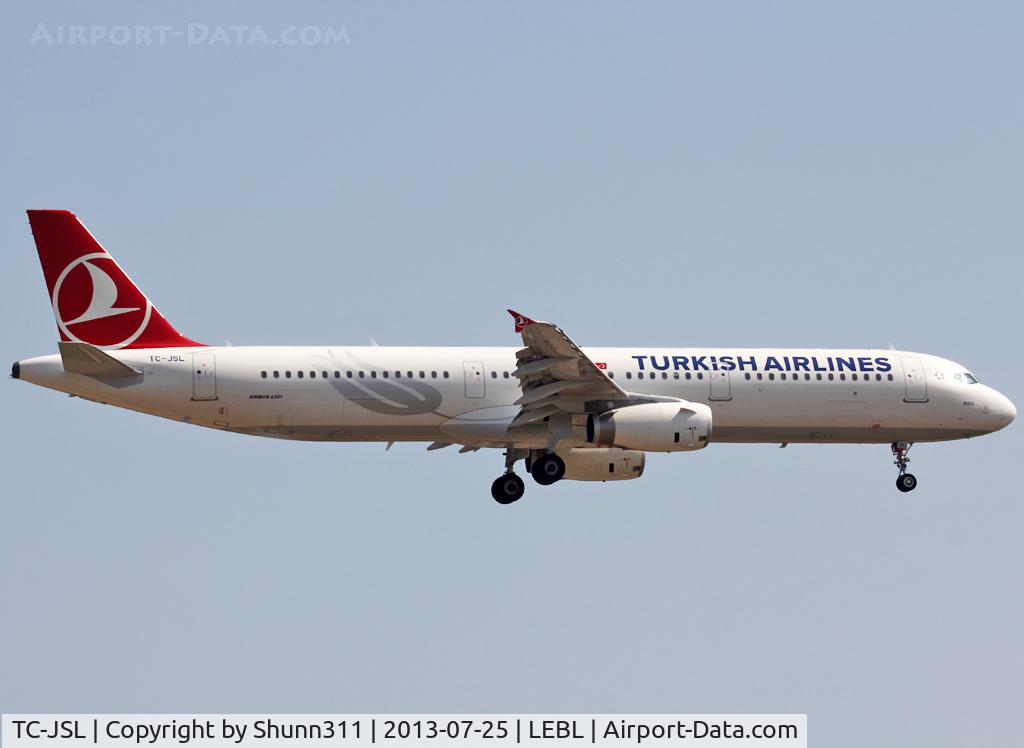 TC-JSL, 2011 Airbus A321-231 C/N 5667, Landing rwy 25R