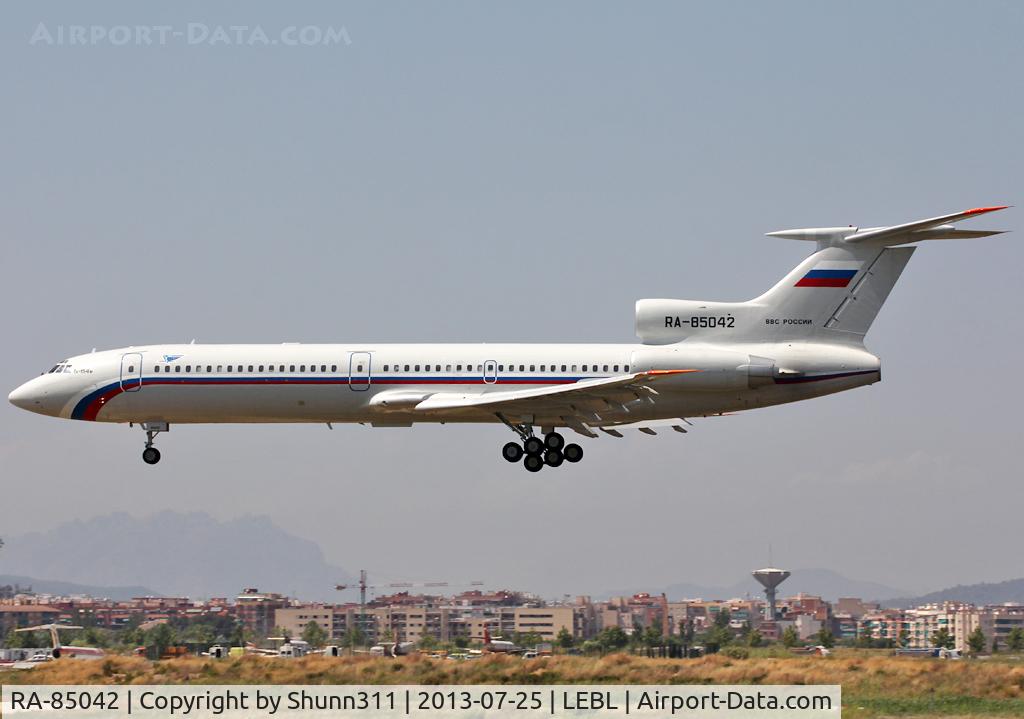 RA-85042, 2012 Tupolev Tu-154M C/N 12A0998, Landing rwy 25R