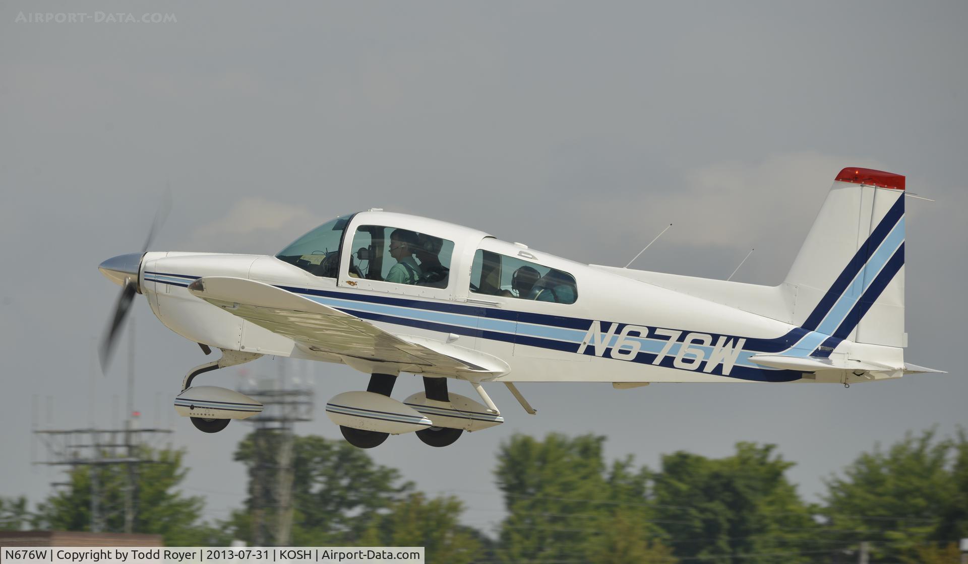 N676W, 1977 Grumman American AA-5B Tiger C/N AA5B0676, Airventure 2013