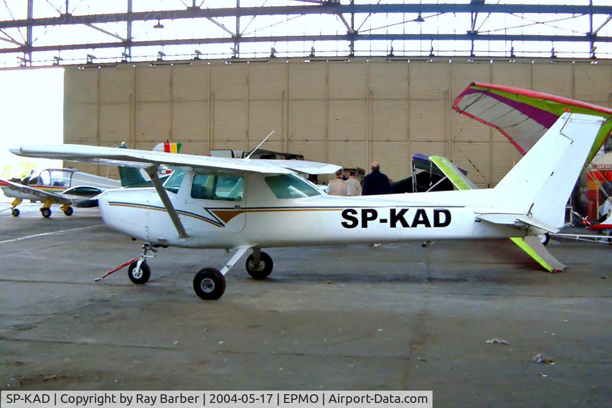 SP-KAD, 1977 Cessna 152 C/N 15279512, Cessna 152 [152-79512] Modlin~SP 17/05/2004