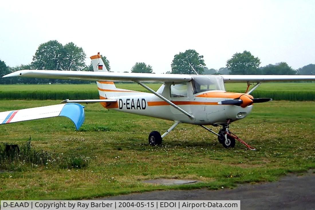 D-EAAD, 1978 Cessna 152 C/N 15281564, Cessna 152 [152-81564] Bienenfarm~D 15/05/2004