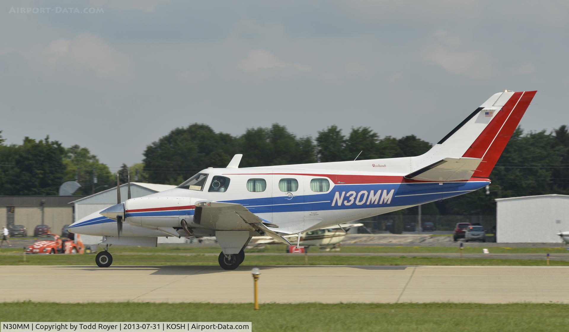 N30MM, 1979 Beech B-60 Duke C/N P-507, Airventure 2013
