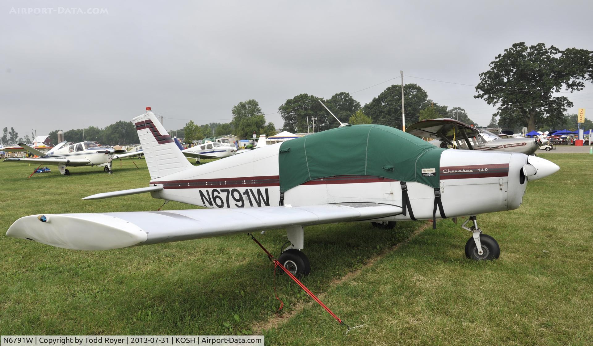 N6791W, 1965 Piper PA-28-140 Cherokee C/N 28-20921, Airventure 2013