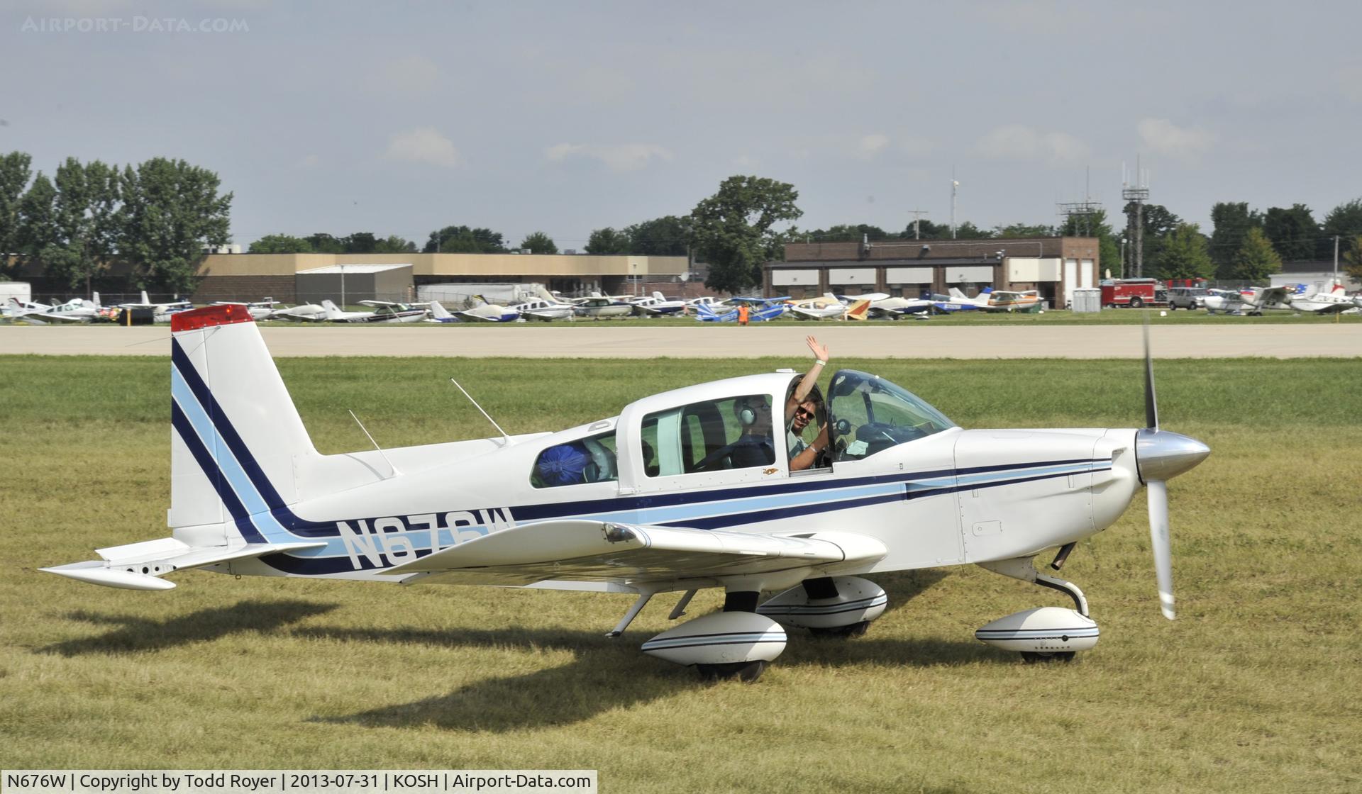 N676W, 1977 Grumman American AA-5B Tiger C/N AA5B0676, Airventure 2013