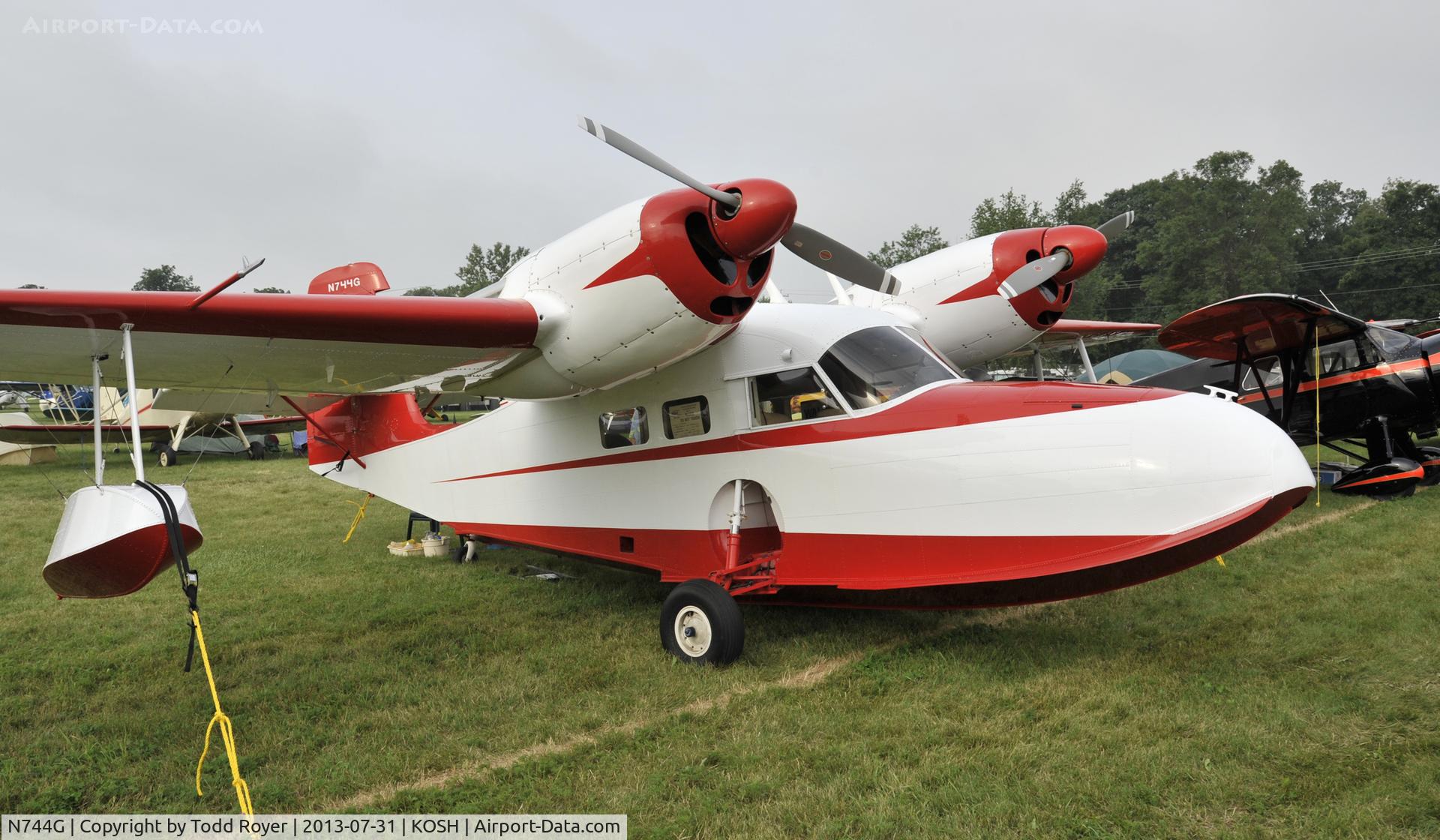 N744G, 1944 Grumman G-44 Widgeon C/N 1394, Airventure 2013