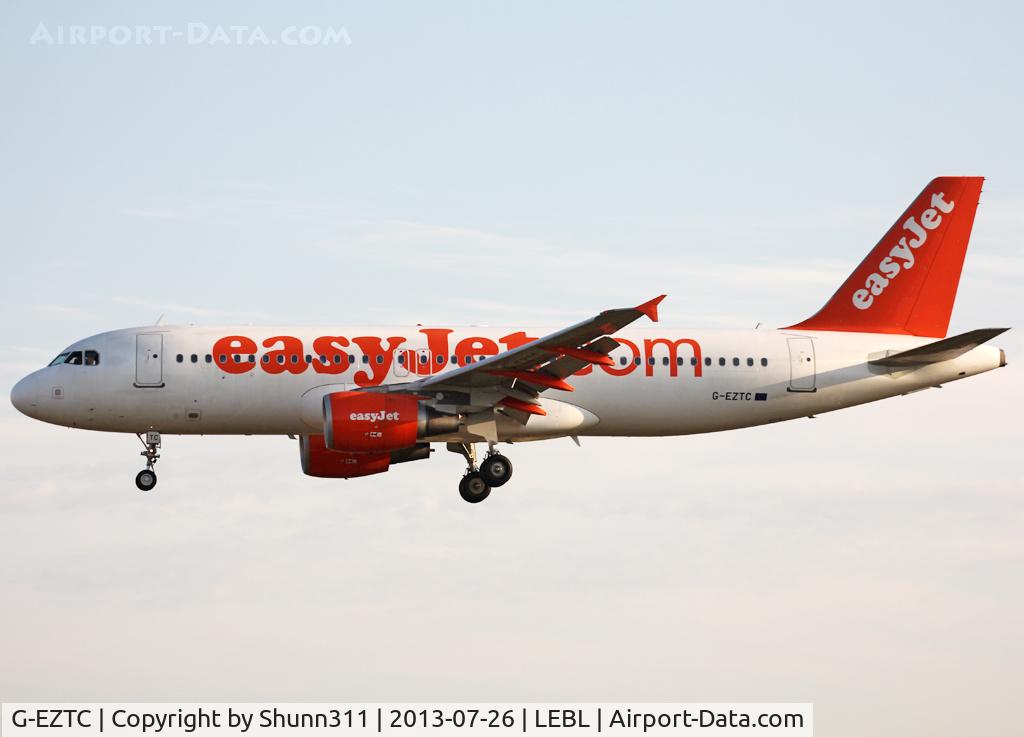 G-EZTC, 2009 Airbus A320-214 C/N 3871, Landing rwy 25R