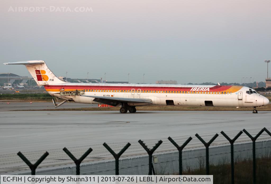 EC-FIH, 1991 McDonnell Douglas MD-88 C/N 53196, Now stored and used as a ground trainer by firemen...