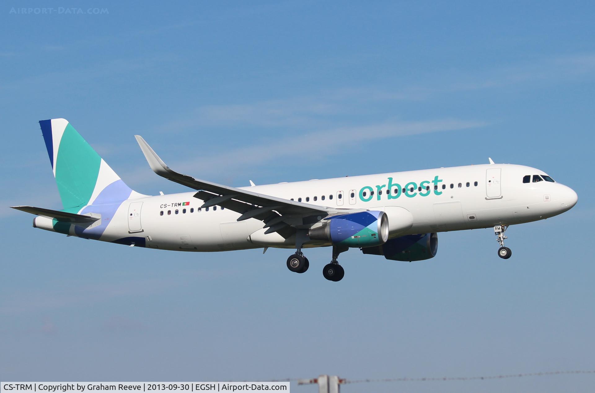 CS-TRM, 2013 Airbus A320-214 C/N 5642, About to land on run way 09 at Norwich.