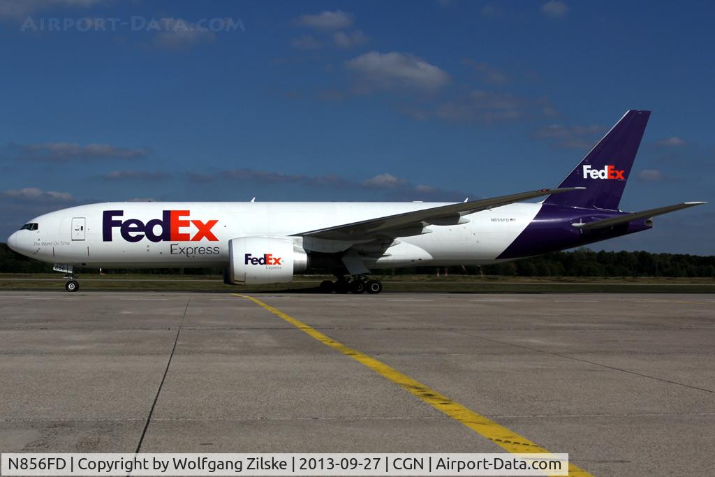 N856FD, 2010 Boeing 777-FS2 C/N 37727, visitor