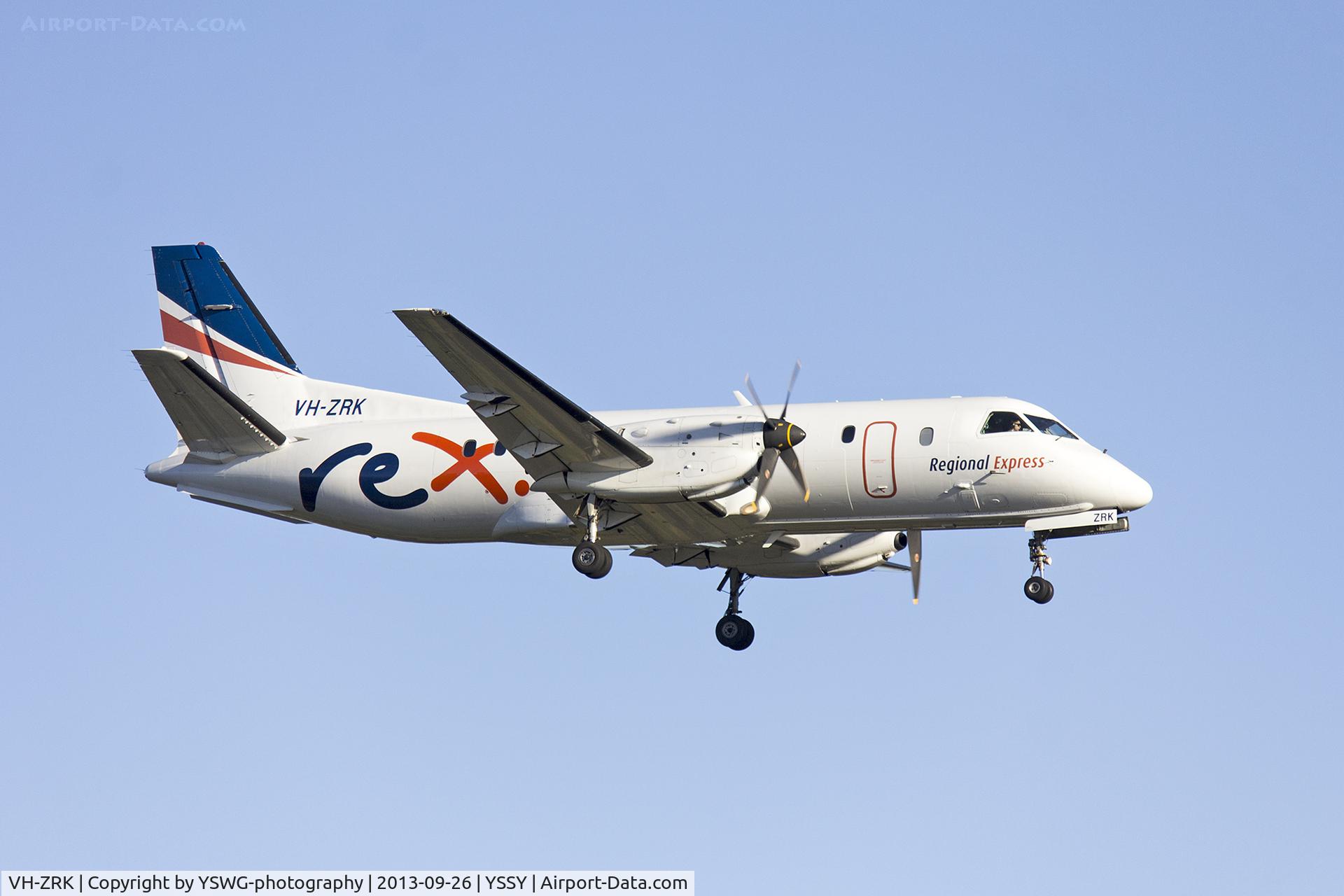 VH-ZRK, 1996 Saab 340B C/N 340B-397, Regional Express Airlines (VH-ZRK) Saab 340B on approach to runway 25 at Sydney Airport.