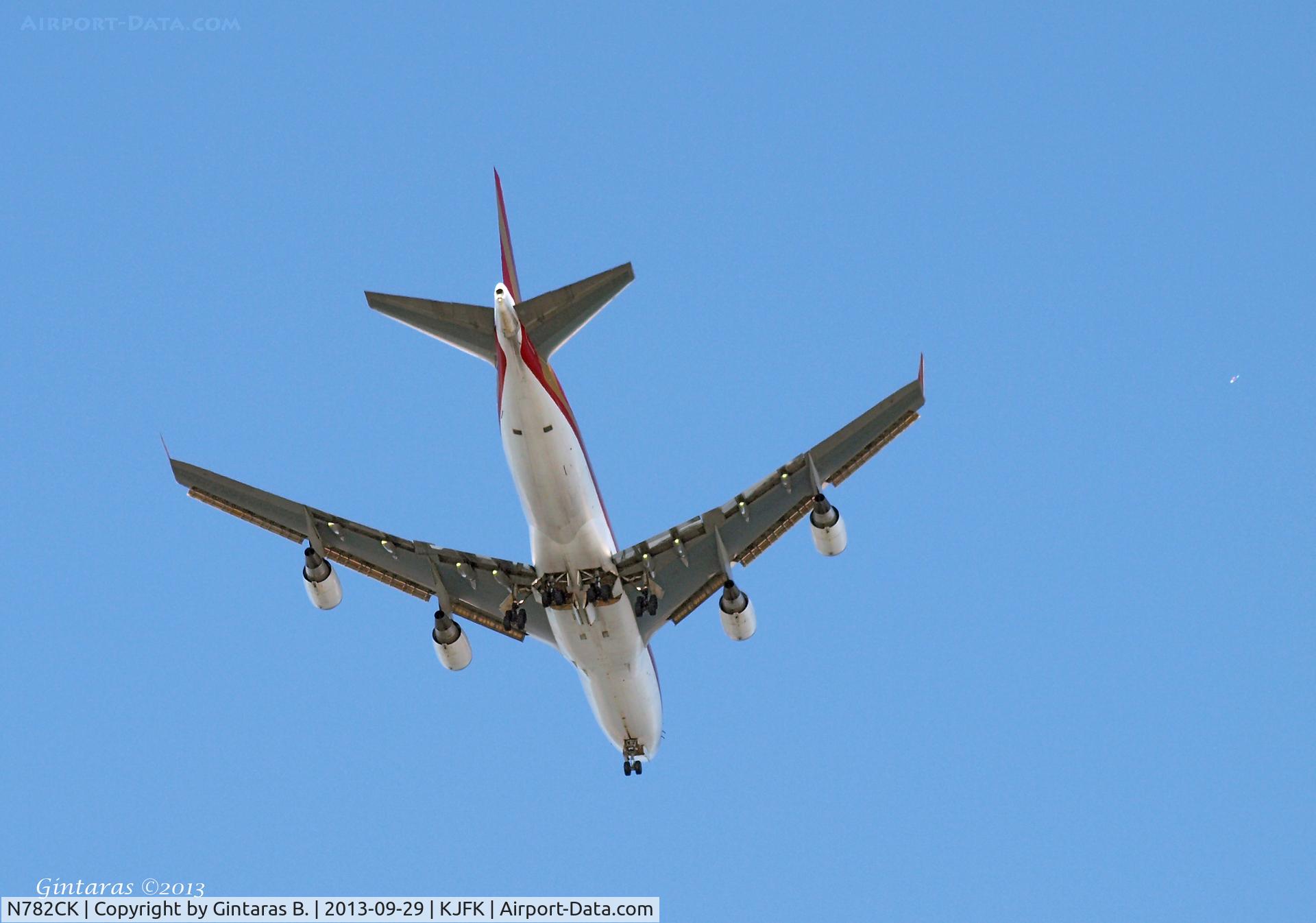 N782CK, 2009 Boeing 747-4HQF C/N 37304, Over Breezy Point, going to a landing @ JFK....
