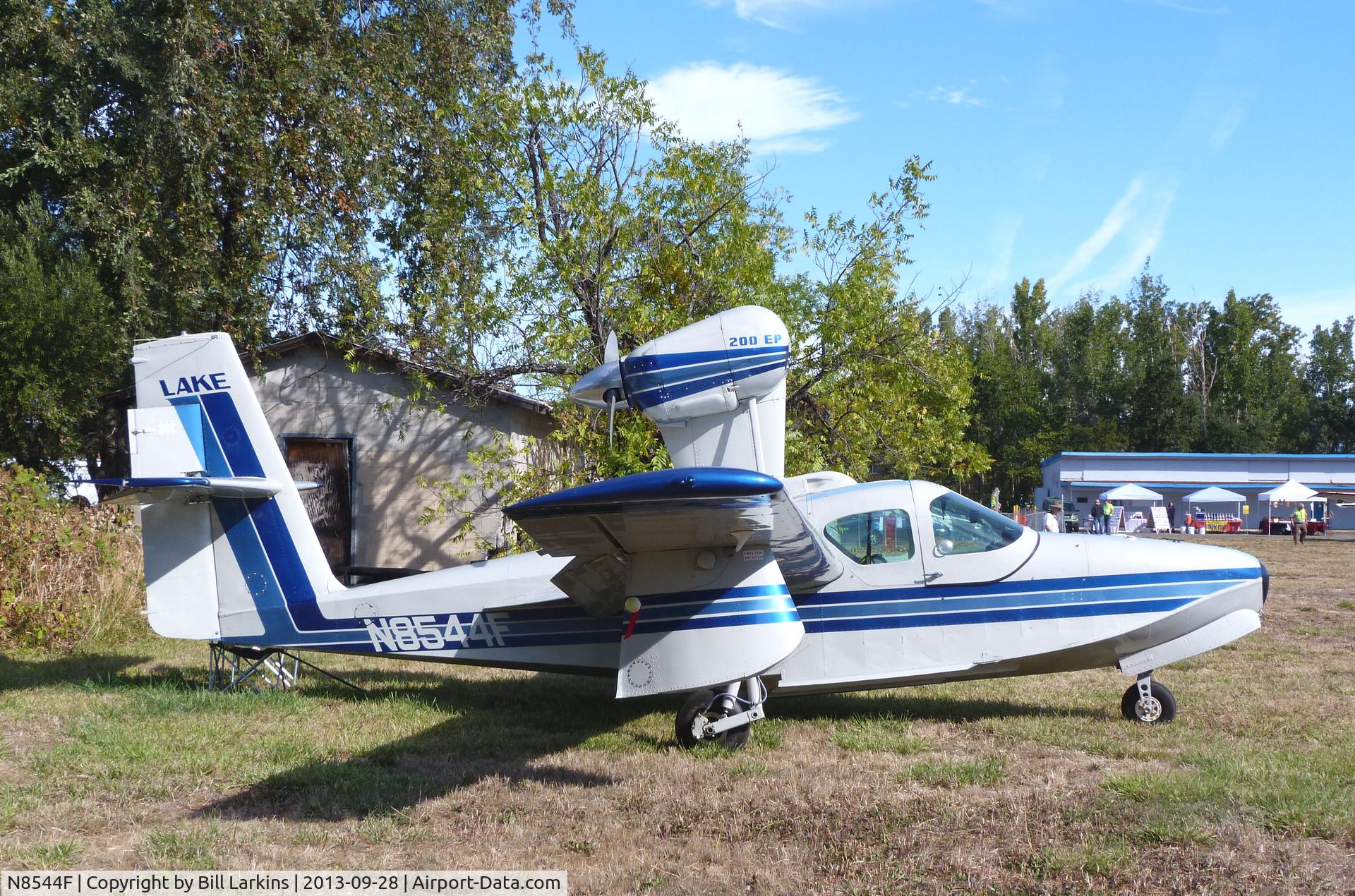 N8544F, Consolidated Aeronautics Inc. LAKE LA-4-200 C/N 1113, Lakeport, CA