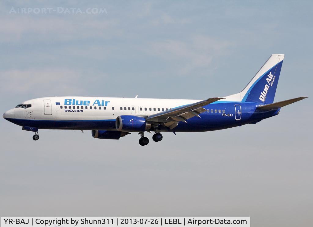 YR-BAJ, Boeing 737-430 C/N 27002, Landing rwy 25R