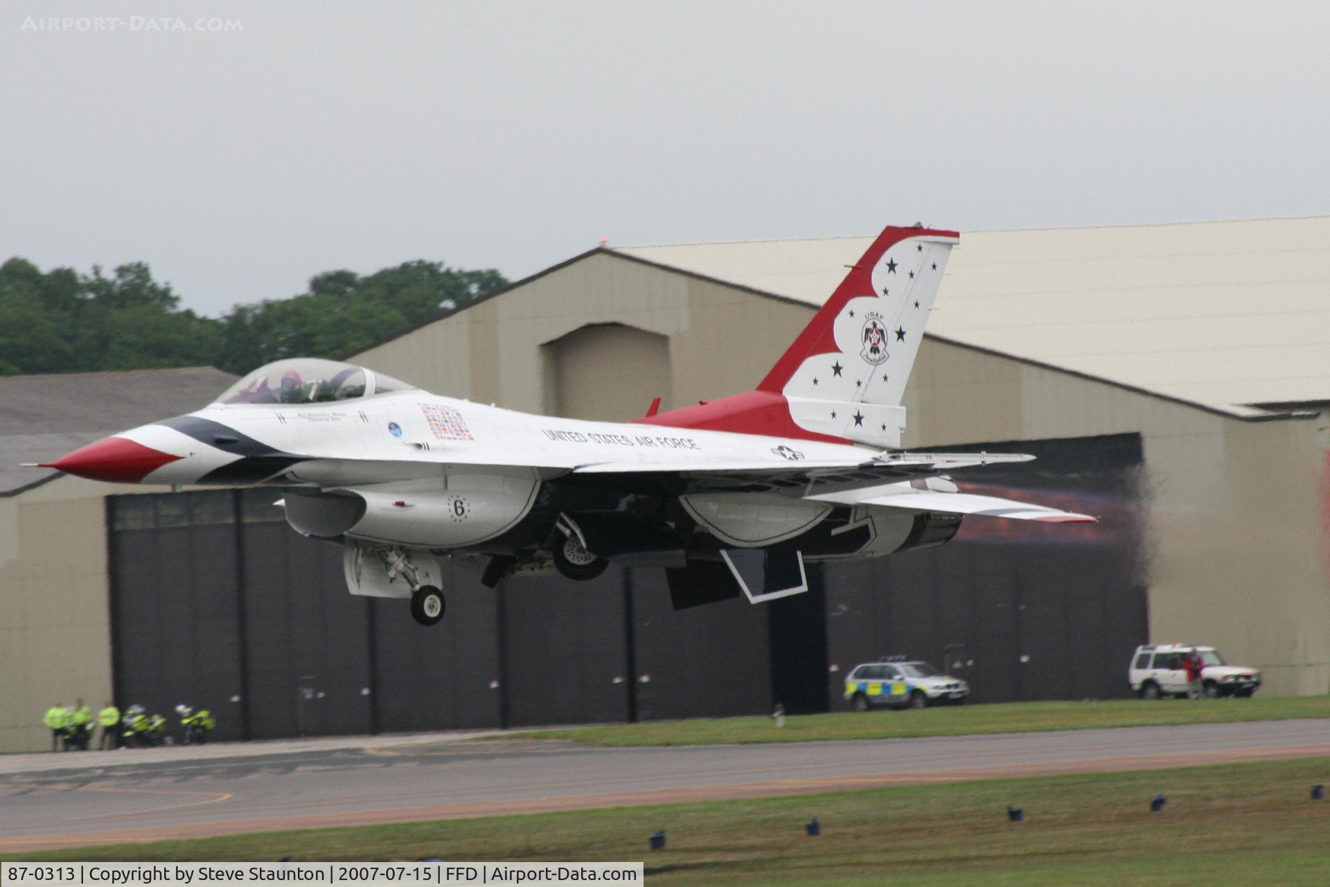87-0313, 1987 General Dynamics F-16C Fighting Falcon C/N 5C-574, Thunderbirds display at Royal International Air Tattoo 2007