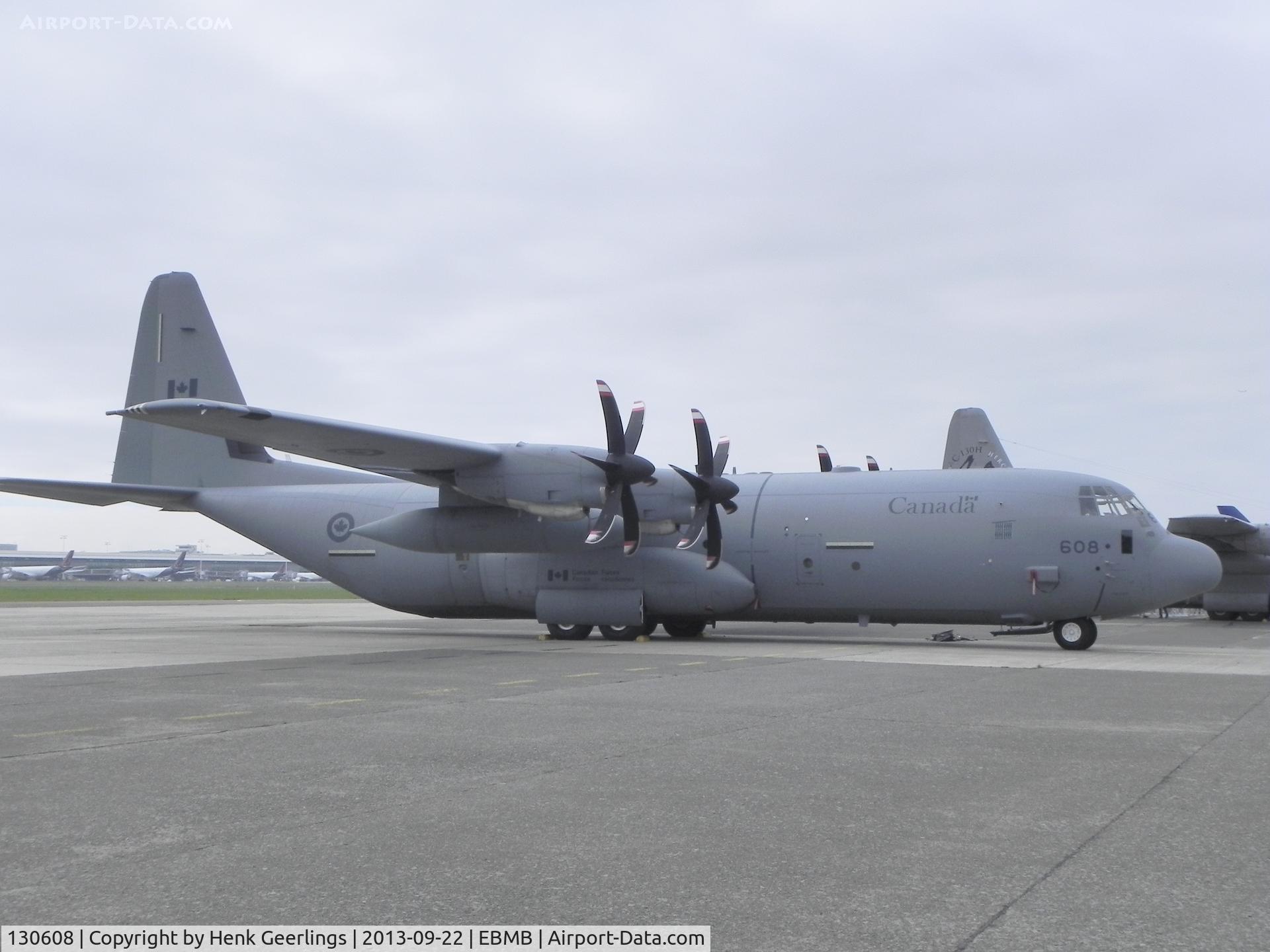 130608, 2011 Lockheed Martin CC-130J-30 Hercules C/N 382-5651, 65 years Transportation  - 15 th wing , Open House ; Canadian AF CC-130 spcl plane for Öpen Skies