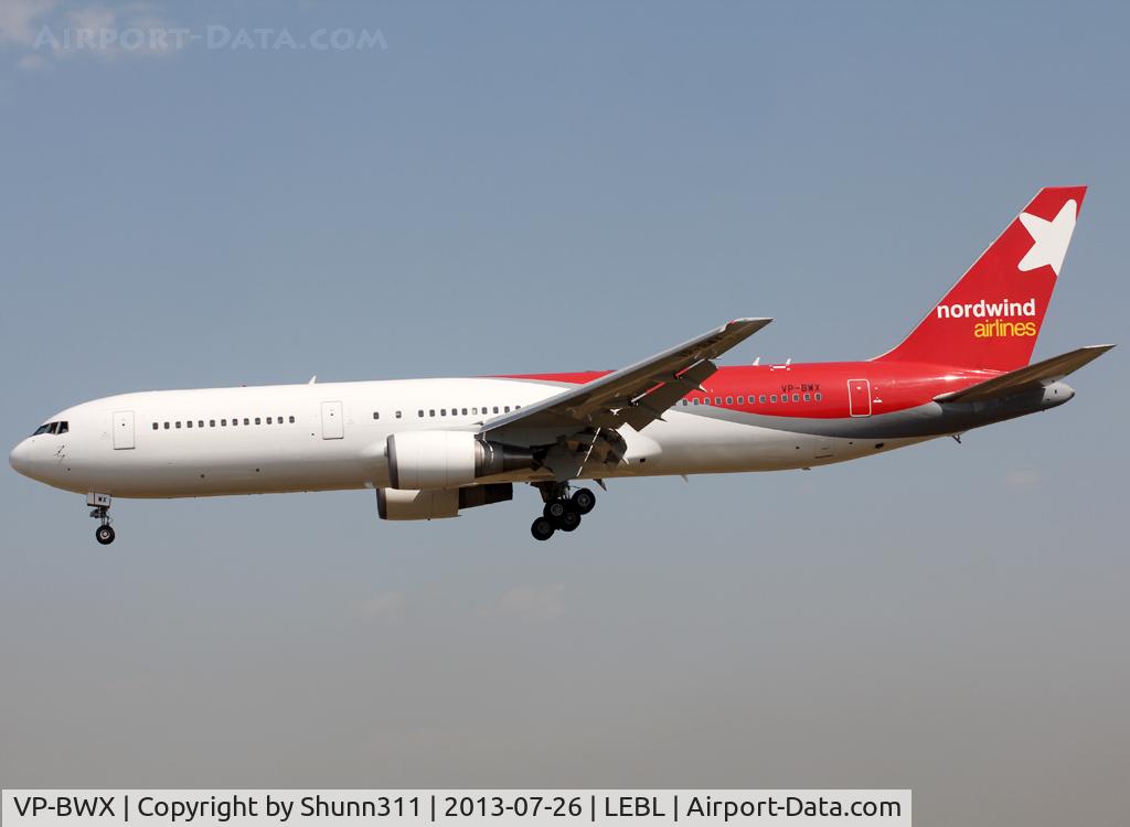 VP-BWX, 1996 Boeing 767-306/ER C/N 27960, Landing rwy 25R