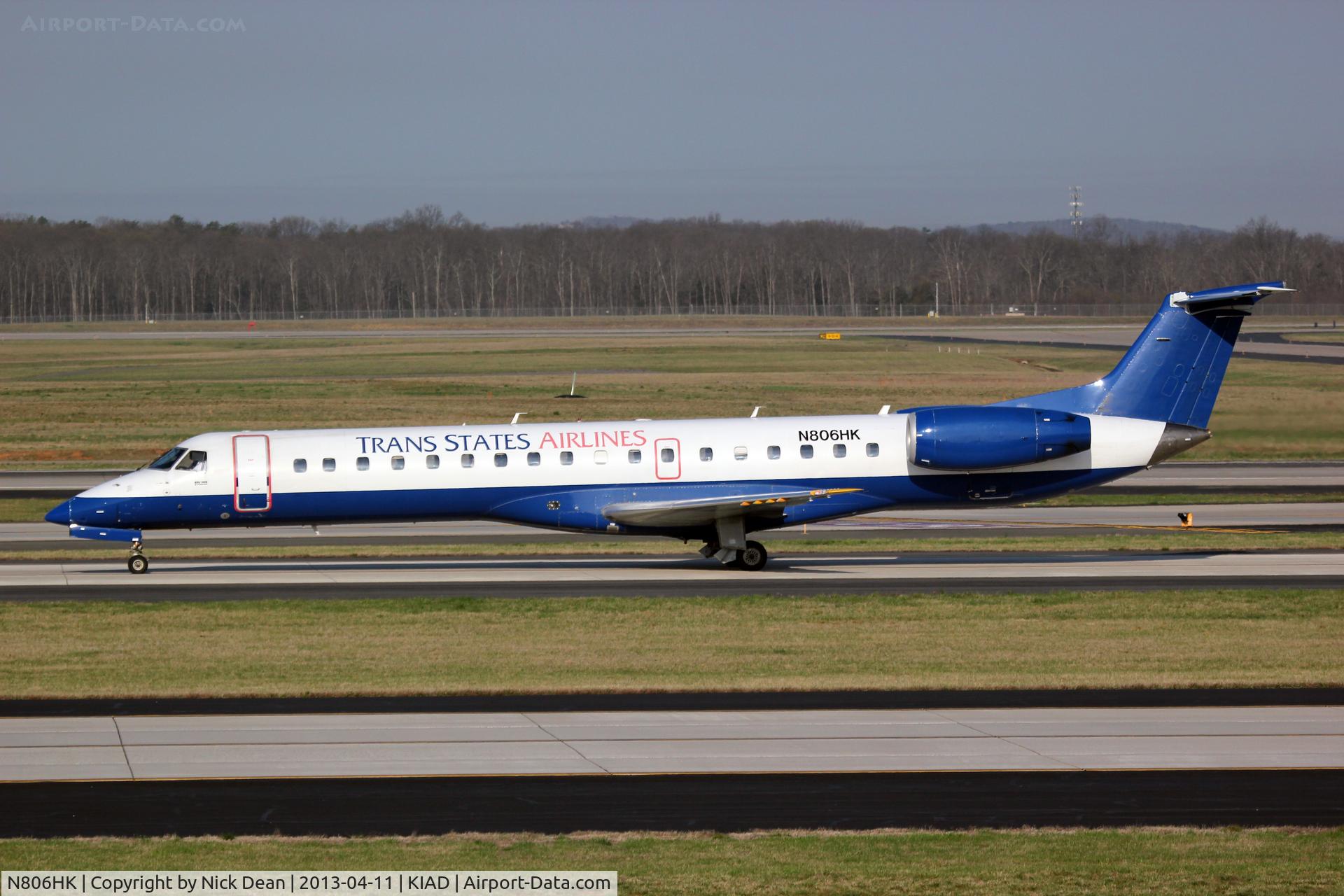 N806HK, 1999 Embraer EMB-145EP (ERJ-145EP) C/N 145112, KIAD/IAD