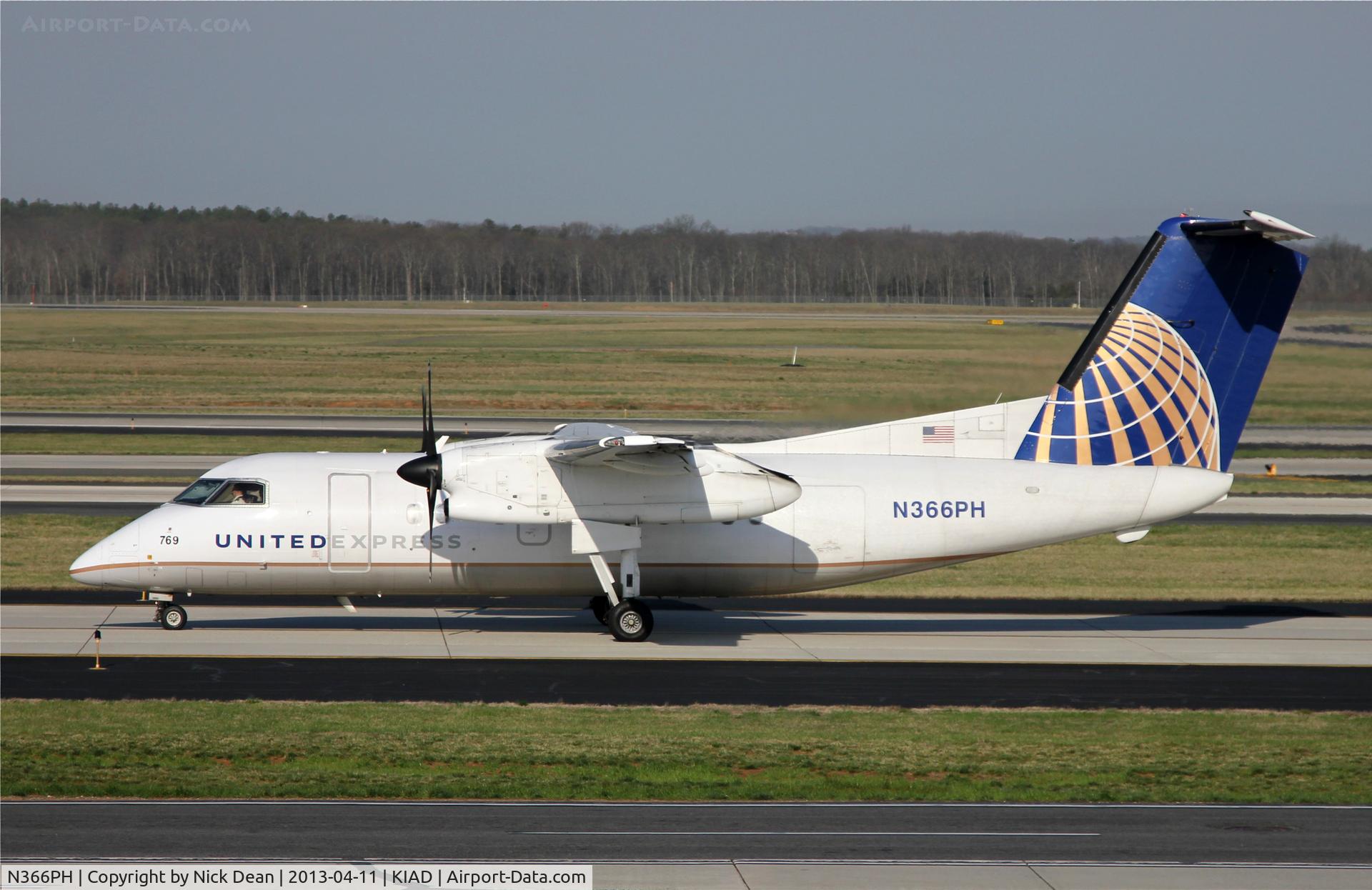 N366PH, 1998 Bombardier DHC-8-202 Dash 8 C/N 510, KIAD/IAD