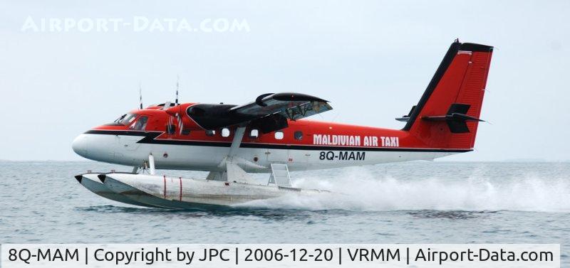 8Q-MAM, 1972 De Havilland Canada DHC-6-300 Twin Otter C/N 339, Taking off from Helengeli, Maldives