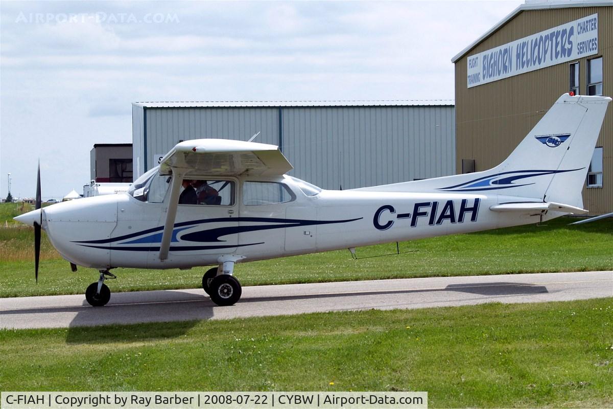 C-FIAH, 1977 Cessna 172N C/N 17269669, Cessna 172N Skyhawk [172-69669] Calgary Springbank~C 22/07/2008